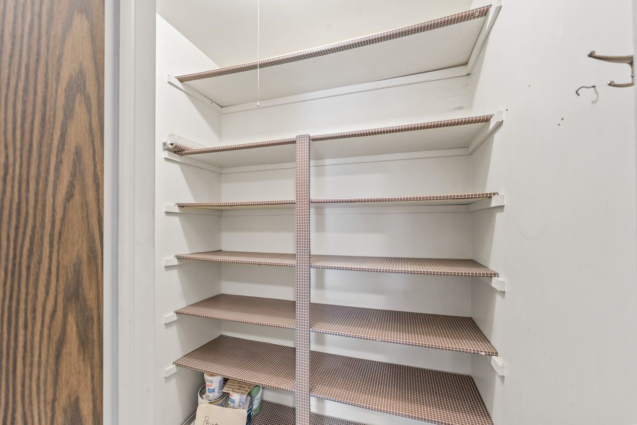 328 Woodbury Court #B1, Schaumburg, IL 60193