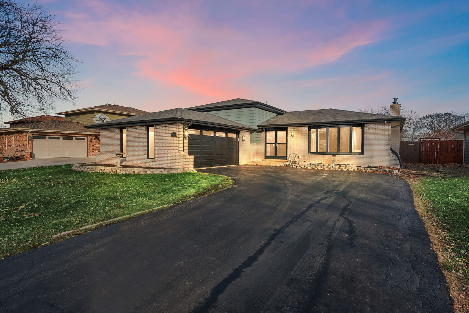 17759 Maple Street, Lansing, IL 60438