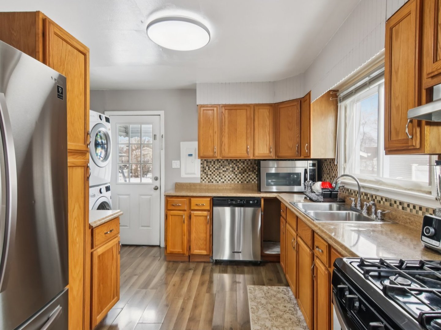 2124 Halsey Drive, Des Plaines, IL 60018