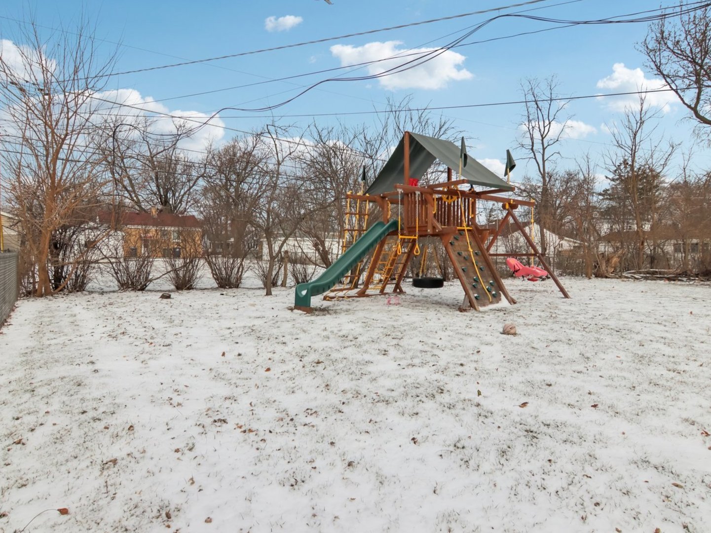 2124 Halsey Drive, Des Plaines, IL 60018