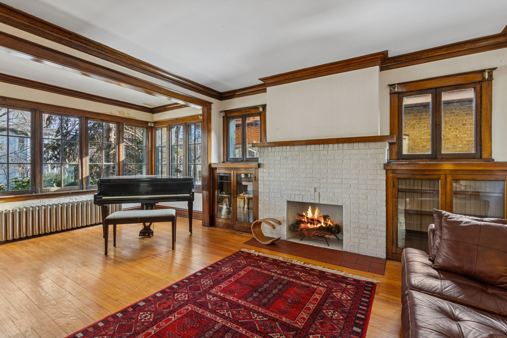 6714 N Ashland Avenue, Chicago, IL 60626