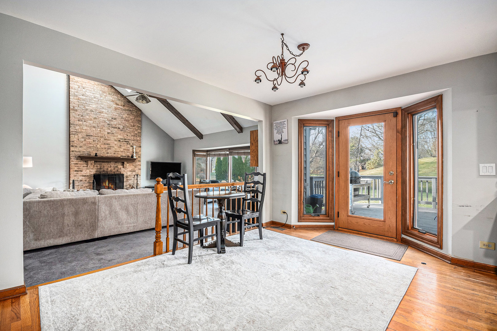 3942 Broadmoor Circle, Naperville, IL 60564