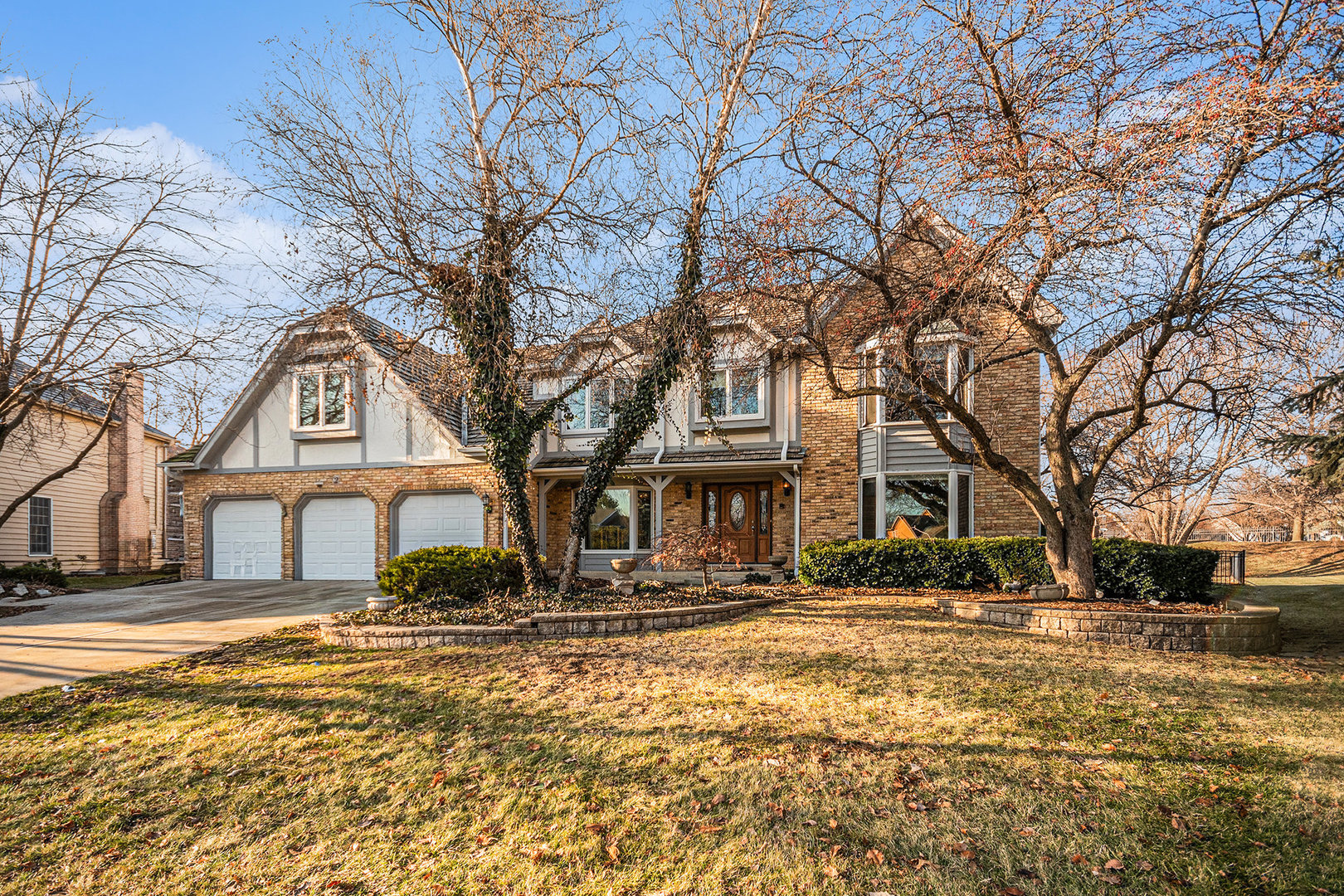3942 Broadmoor Circle, Naperville, IL 60564