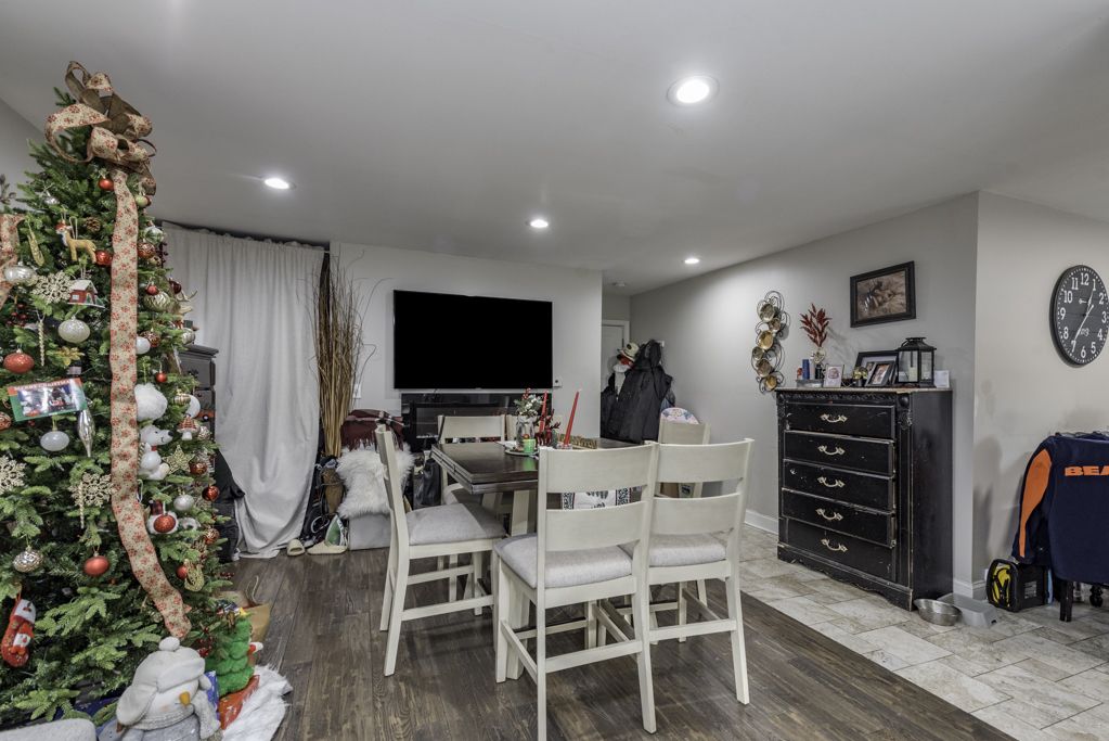 12298 W Paddock Avenue, Beach Park, IL 60087