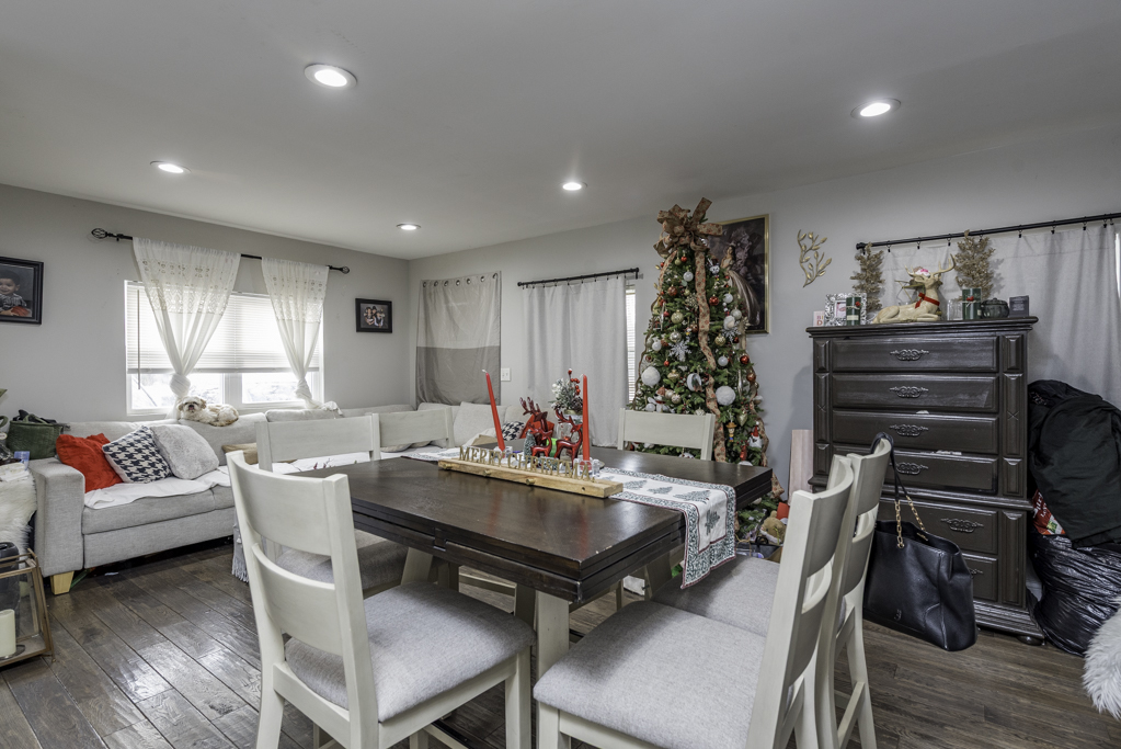 12298 W Paddock Avenue, Beach Park, IL 60087