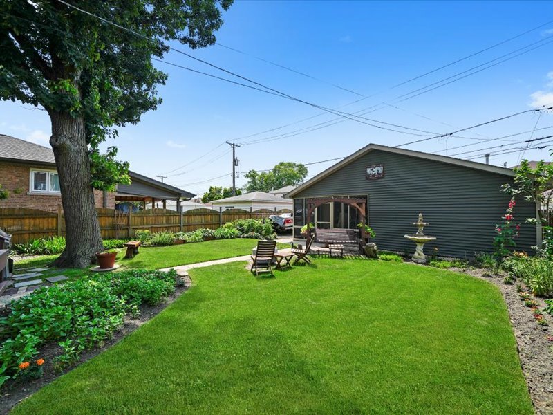 5622 S Oak Park Avenue, Chicago, IL 60638