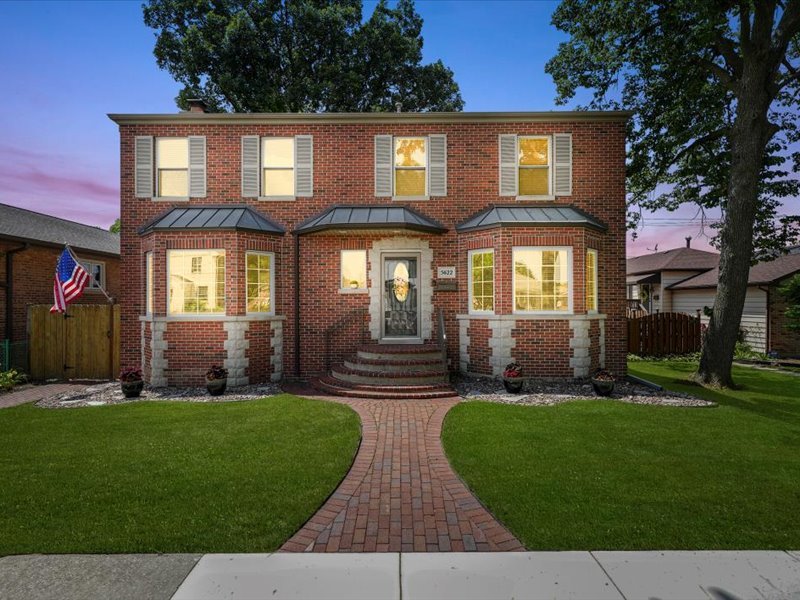 5622 S Oak Park Avenue, Chicago, IL 60638