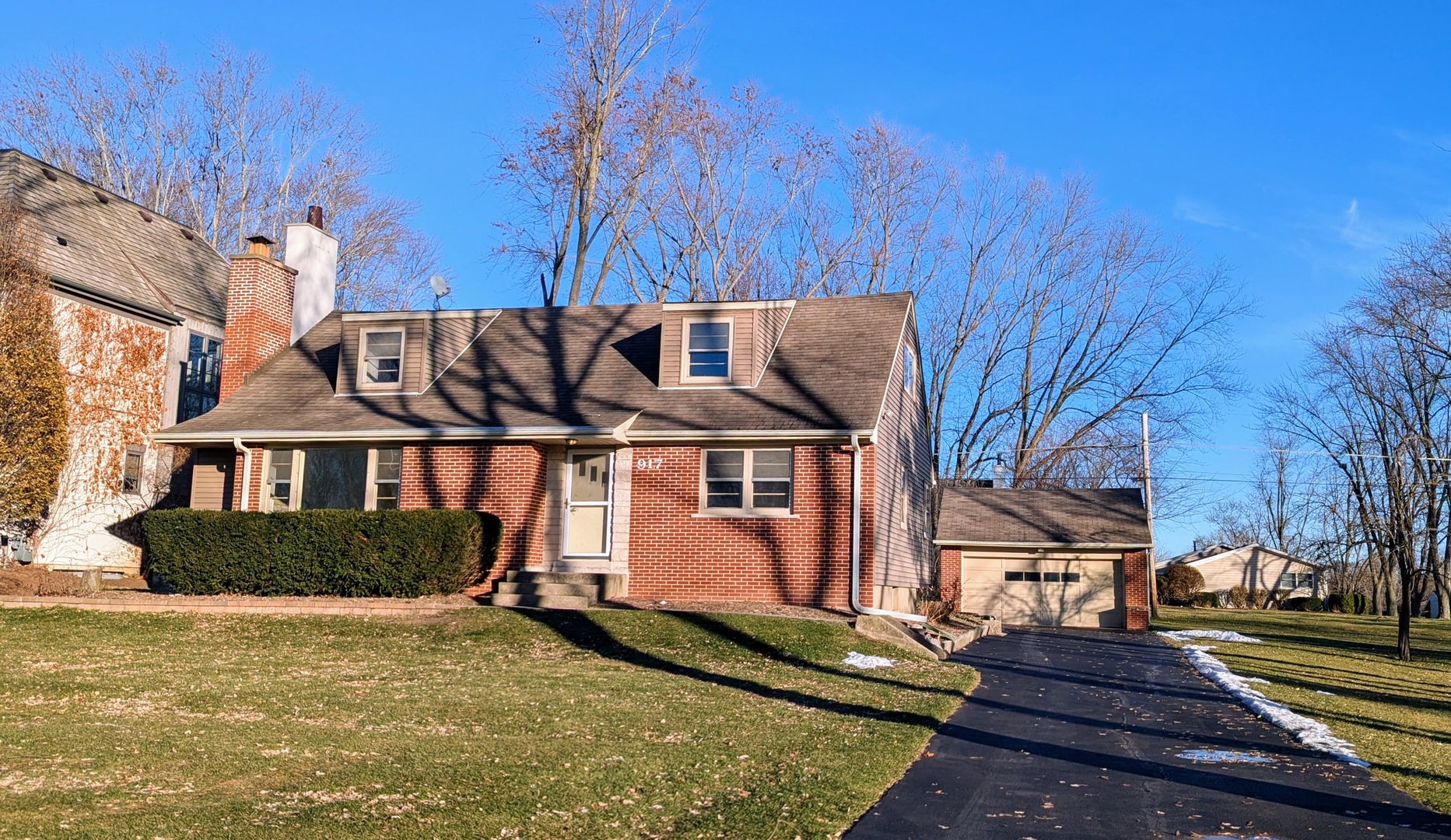 917 S Summit Street, Barrington, IL 60010