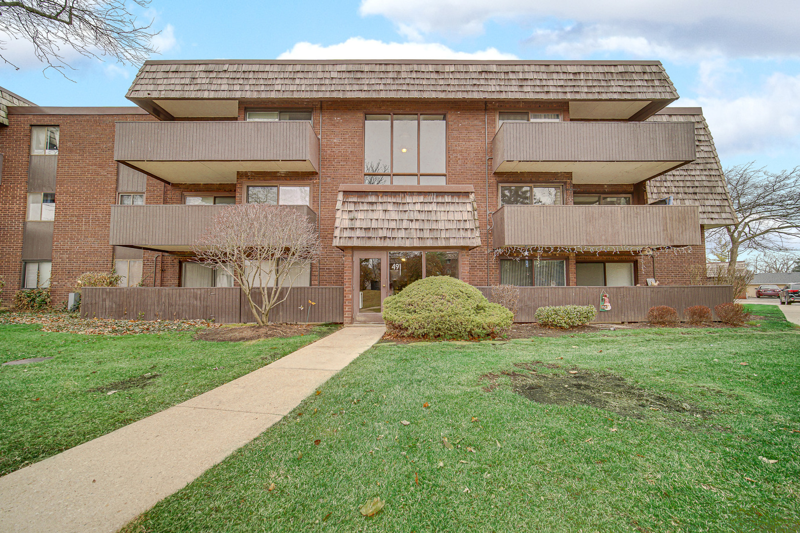 491 Timber Ridge Drive #101, Carol Stream, IL 60188