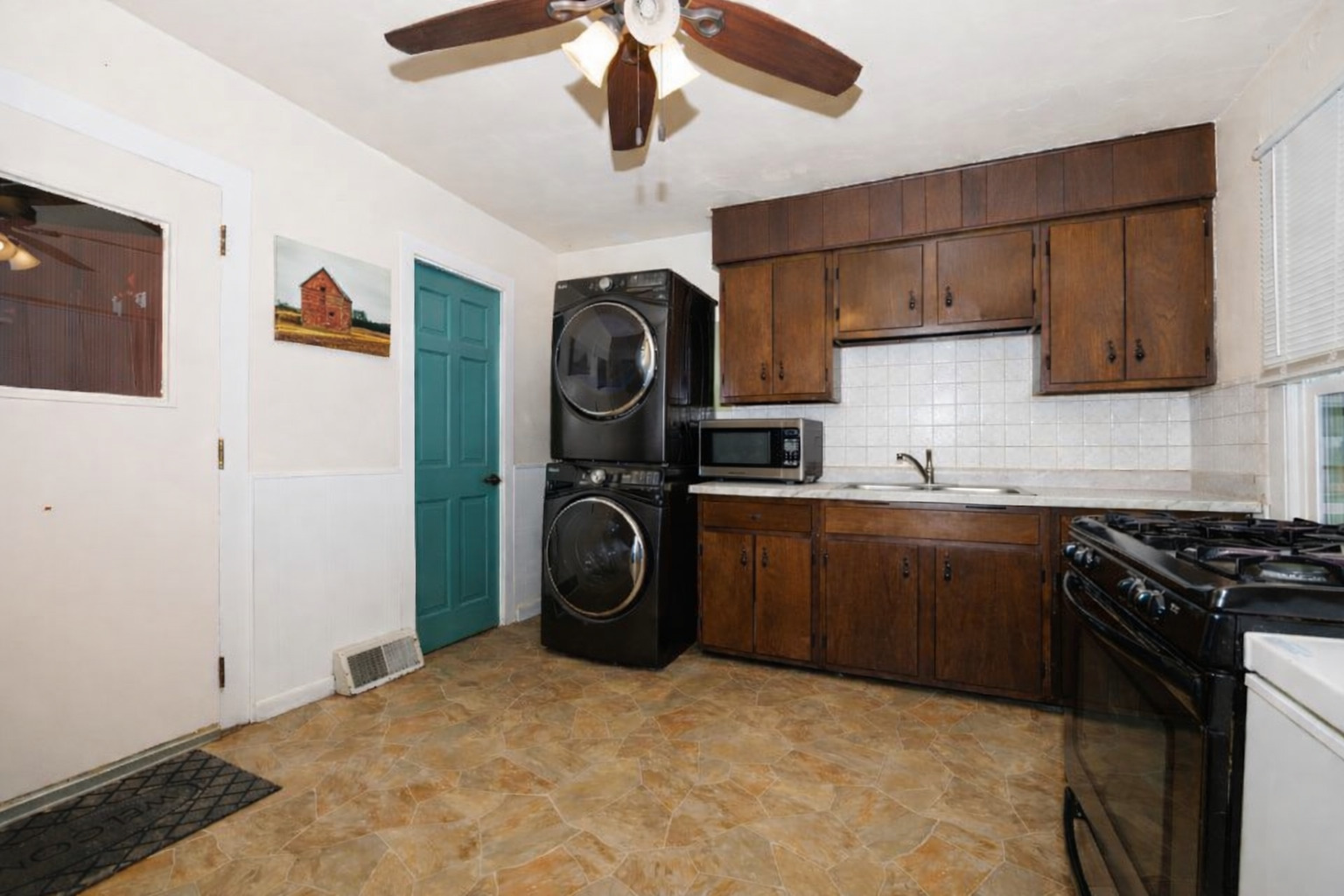 1213 S Madison Street, Bloomington, IL 61701