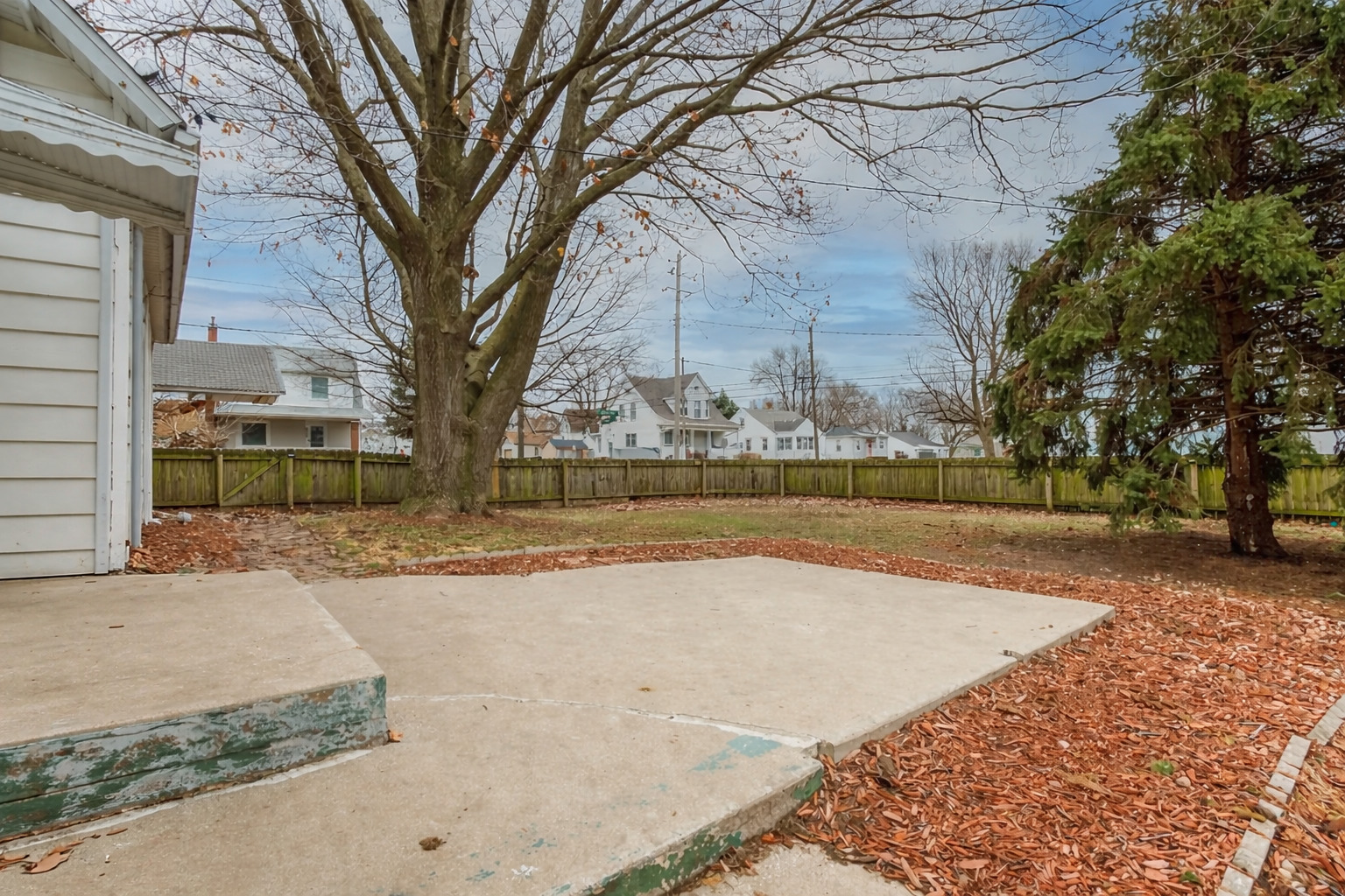 1213 S Madison Street, Bloomington, IL 61701