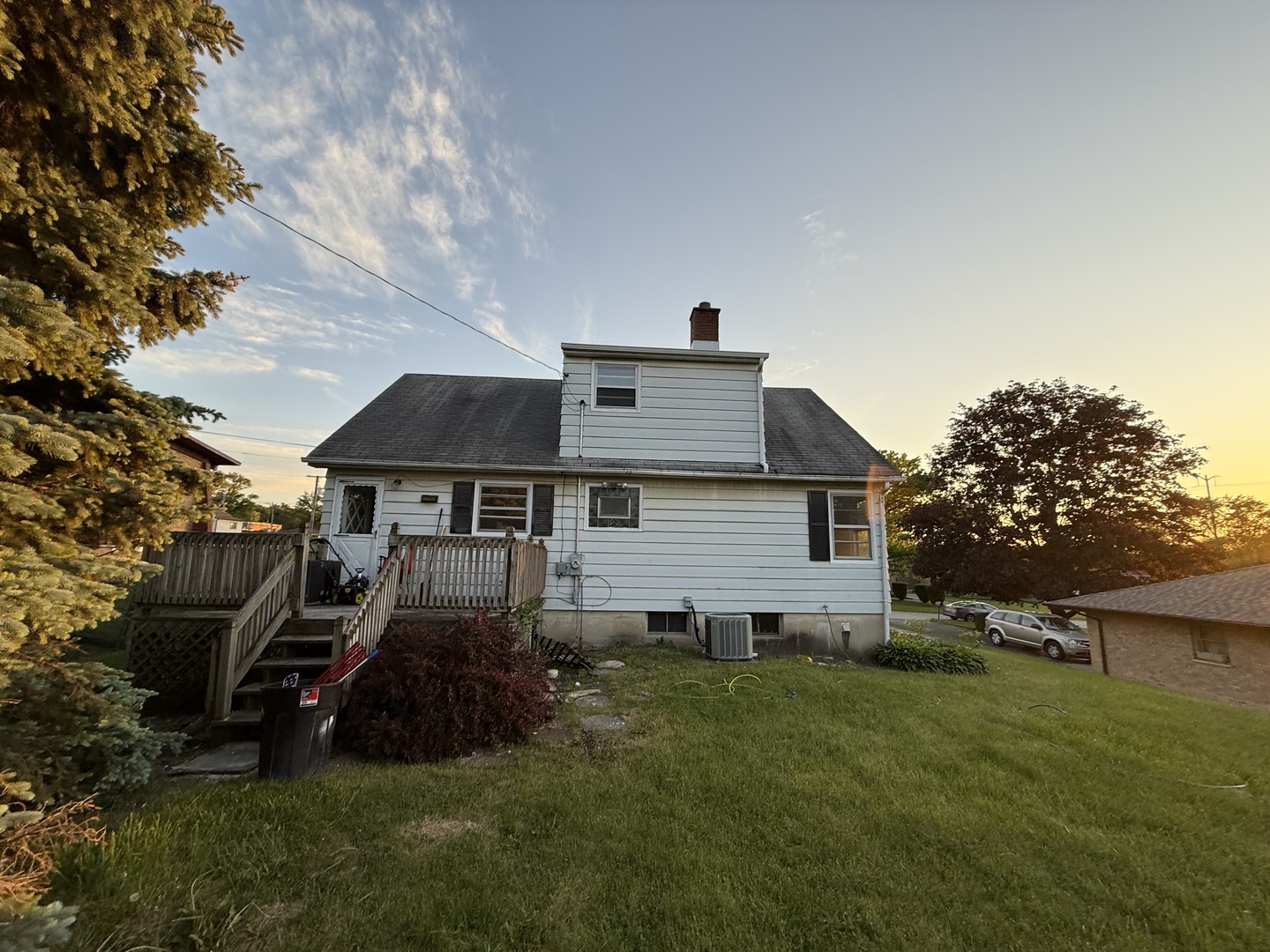 106 Kazwell Street, Willow Springs, IL 60480