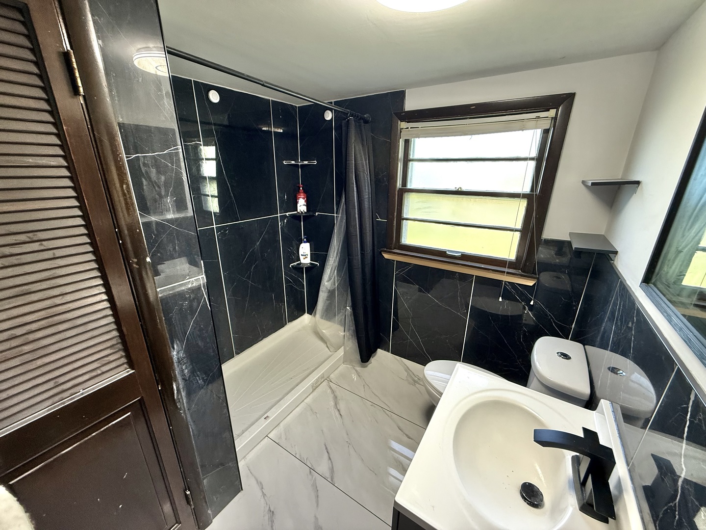 106 Kazwell Street, Willow Springs, IL 60480