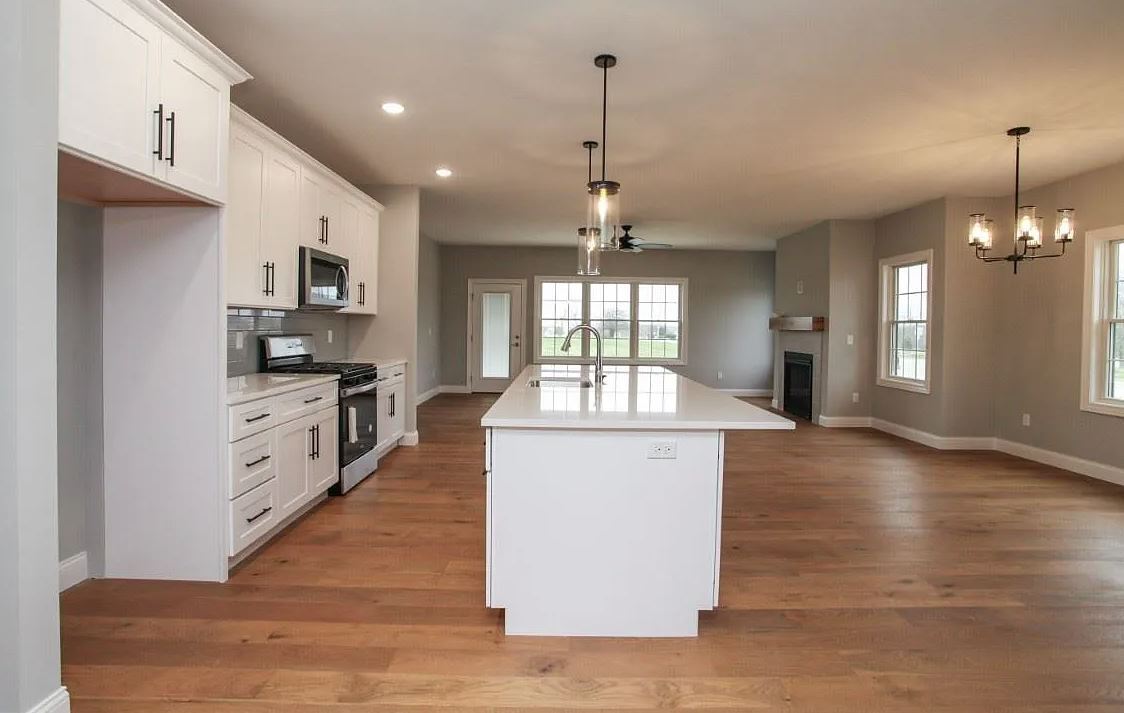 1 Saint Ivans Circle, Bloomington, IL 61705