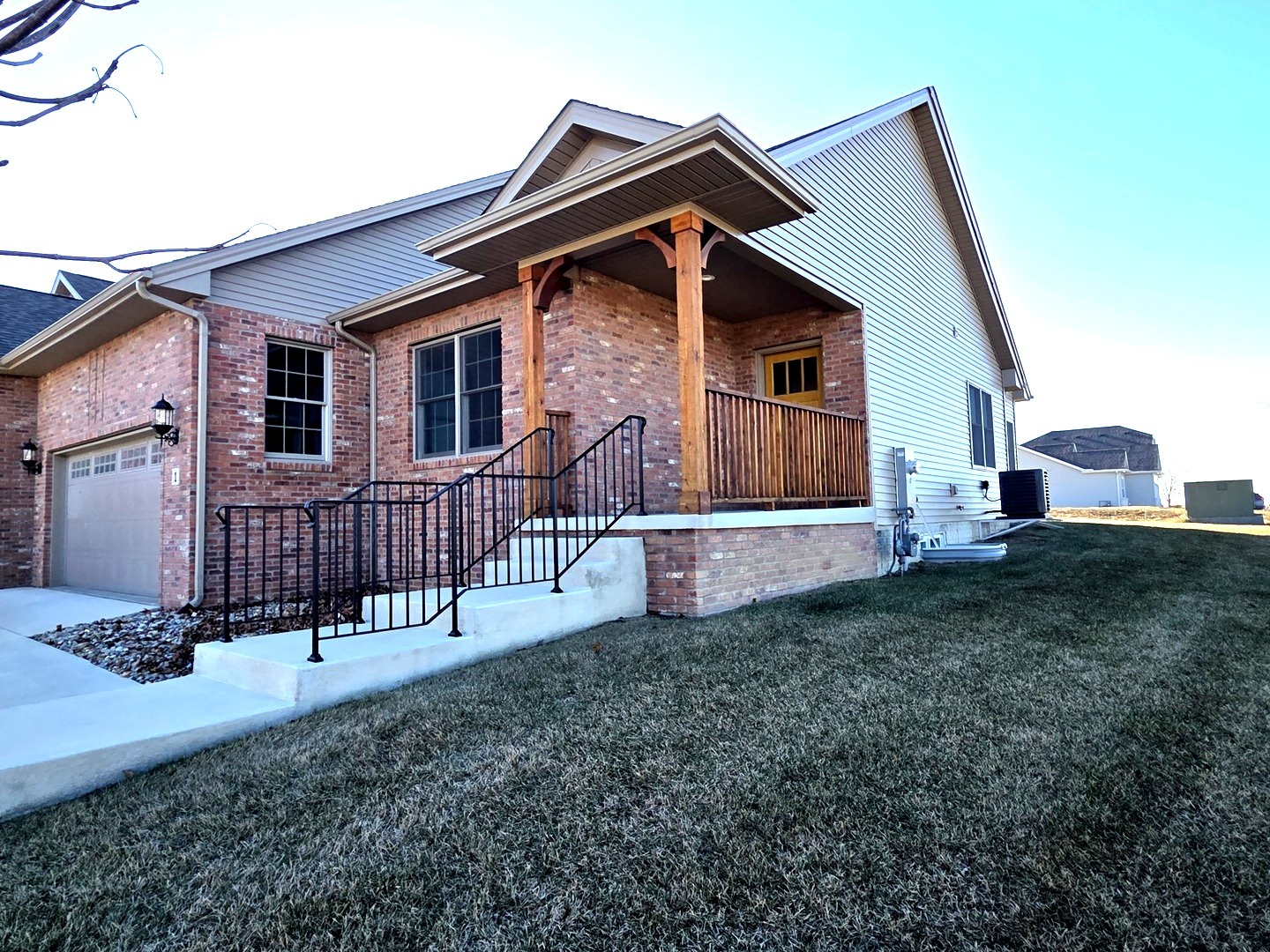 1 Saint Ivans Circle, Bloomington, IL 61705