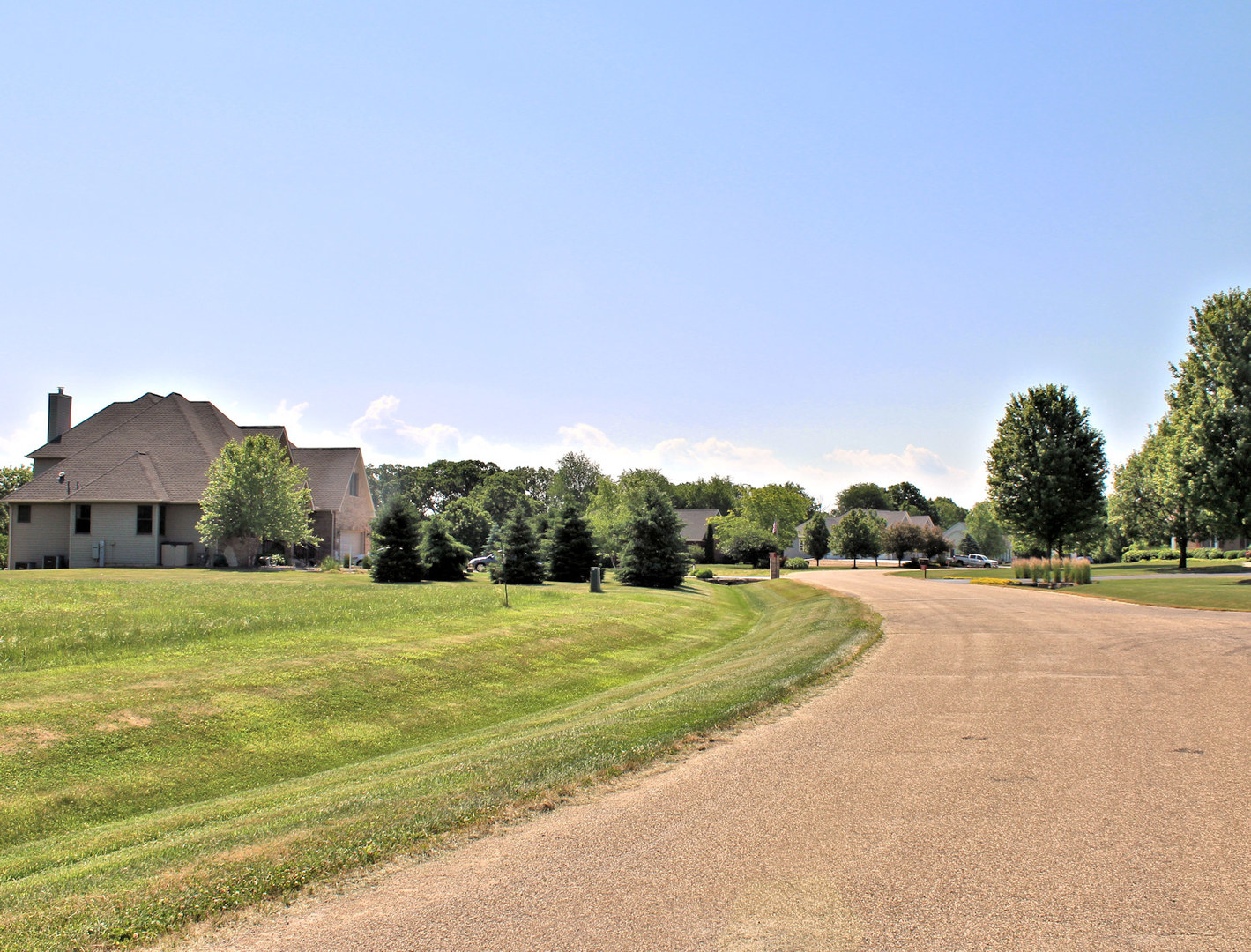 15582 Douglas Avenue, Sandwich, IL 60548