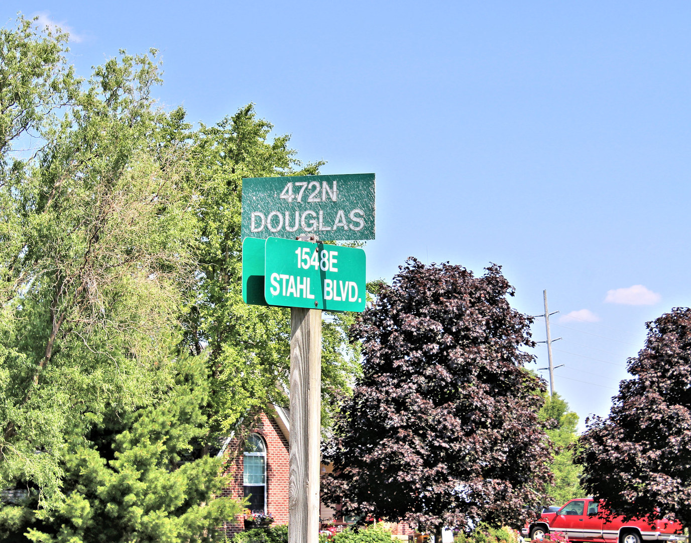 15582 Douglas Avenue, Sandwich, IL 60548