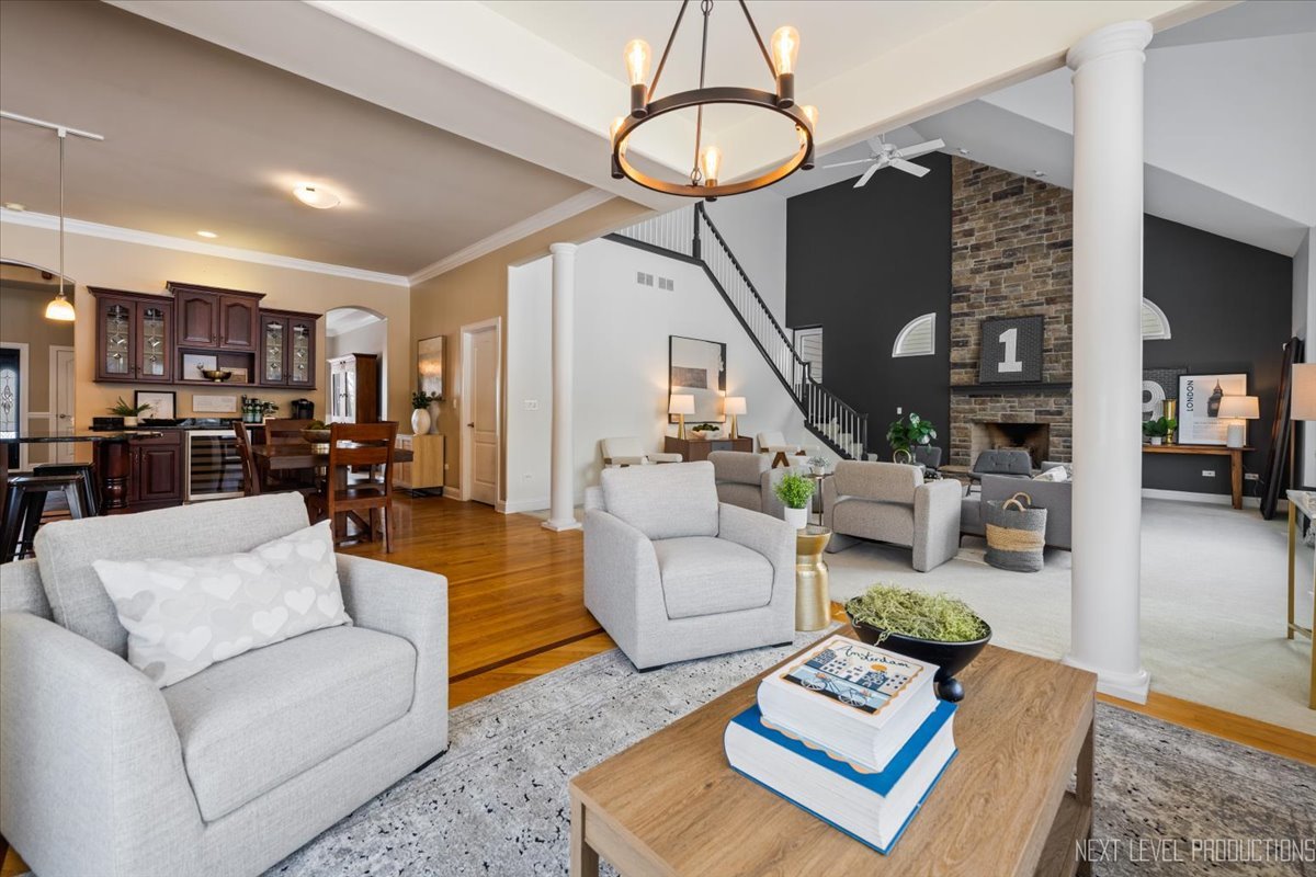 2441 Bird Lane, Batavia, IL 60510