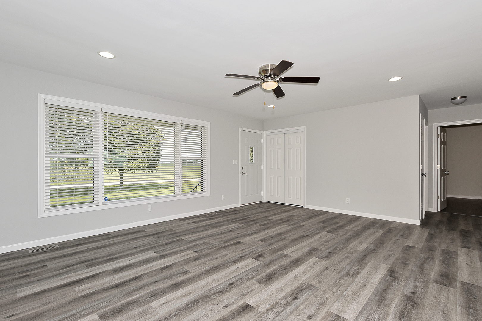 8310 E Coral Road, Union, IL 60180