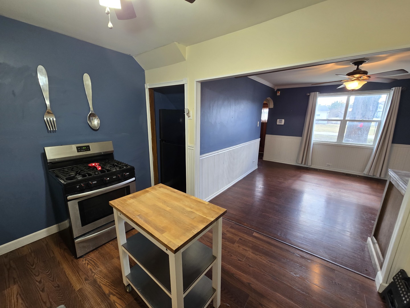 16517 Plainview Drive, Markham, IL 60428