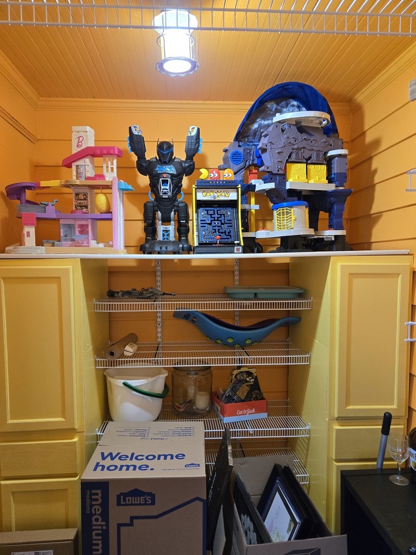 16517 Plainview Drive, Markham, IL 60428