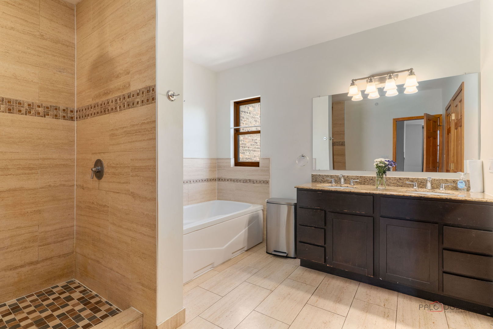 1931 N Sheffield Avenue, Chicago, IL 60614