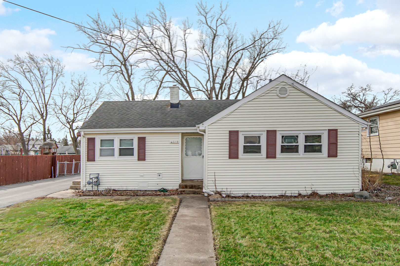 4519 152nd Street, Midlothian, IL 60445
