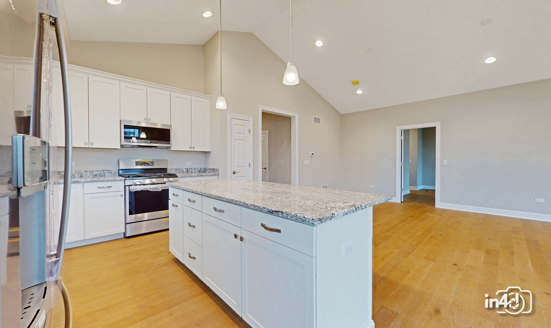 101 Donmor Drive, Bloomingdale, IL 60108