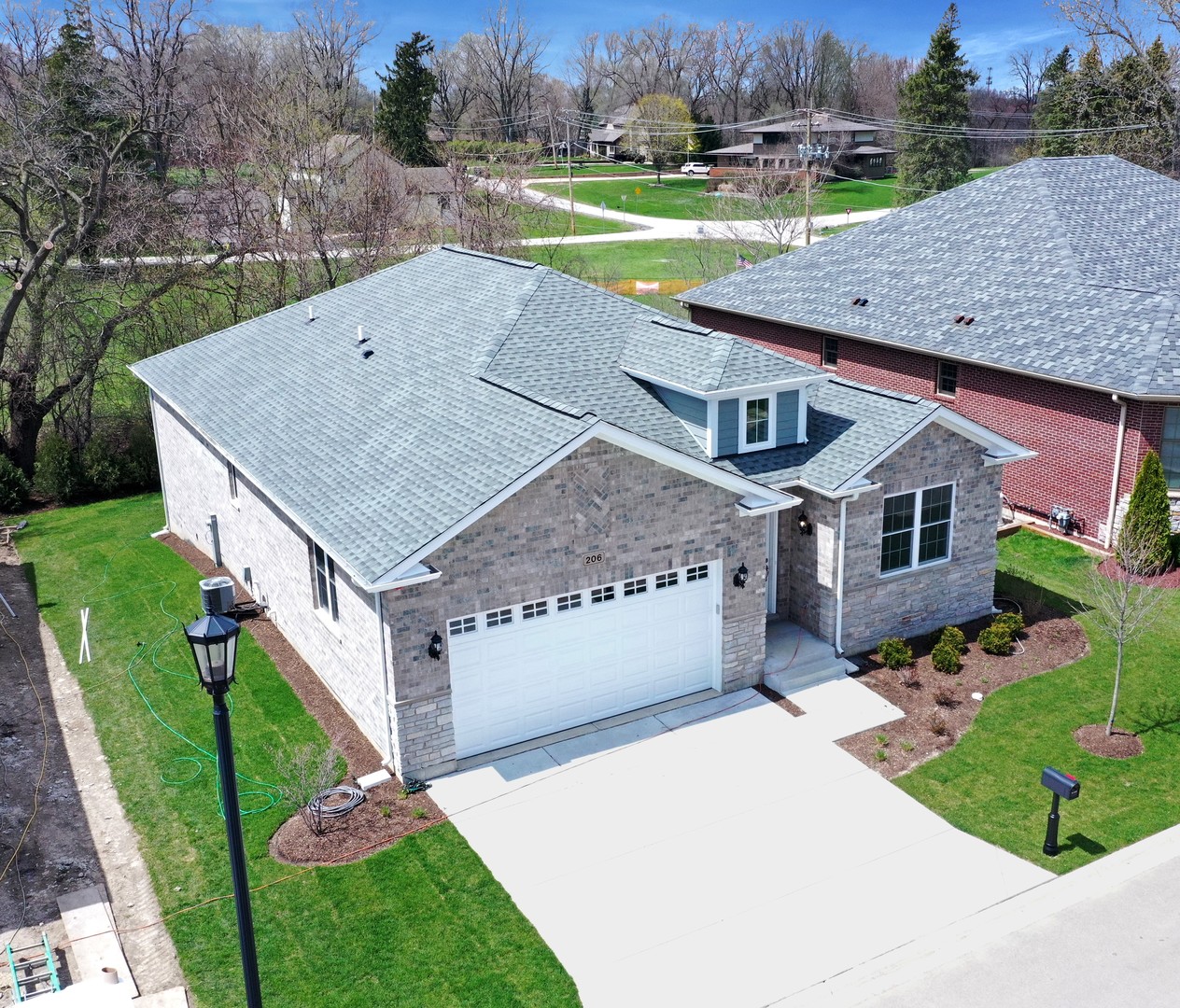 101 Donmor Drive, Bloomingdale, IL 60108