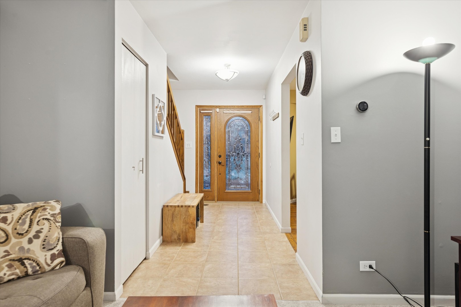 9 Juniper Court, Streamwood, IL 60107