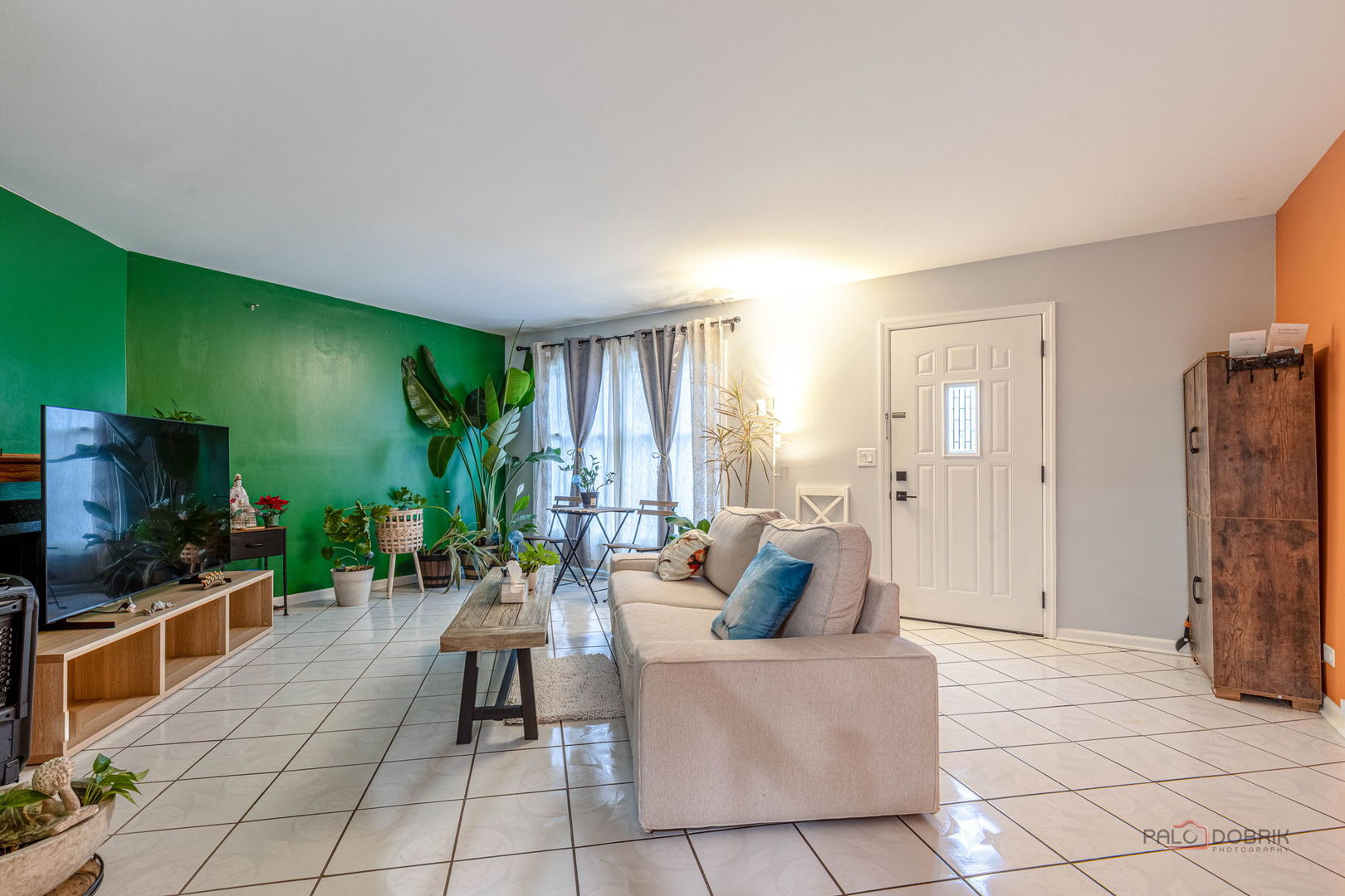 1026 Denham Place, Schaumburg, IL 60194