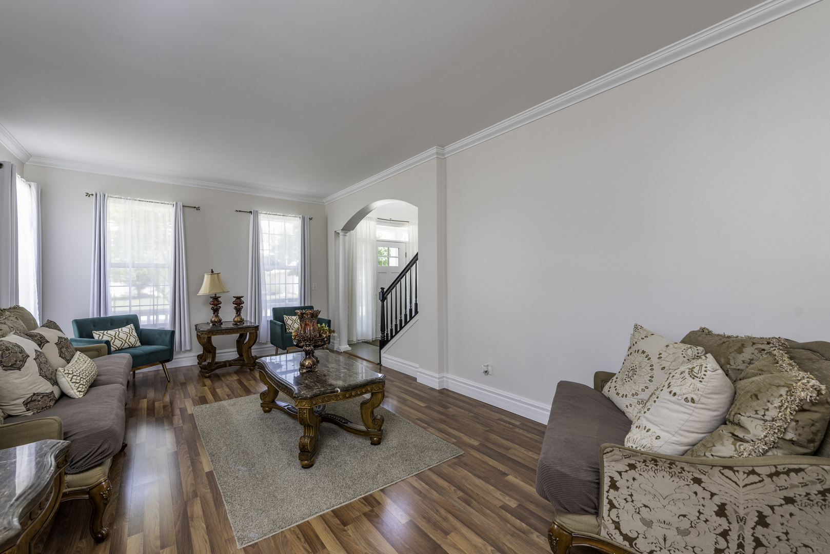 1650 Natures Way, Lindenhurst, IL 60046