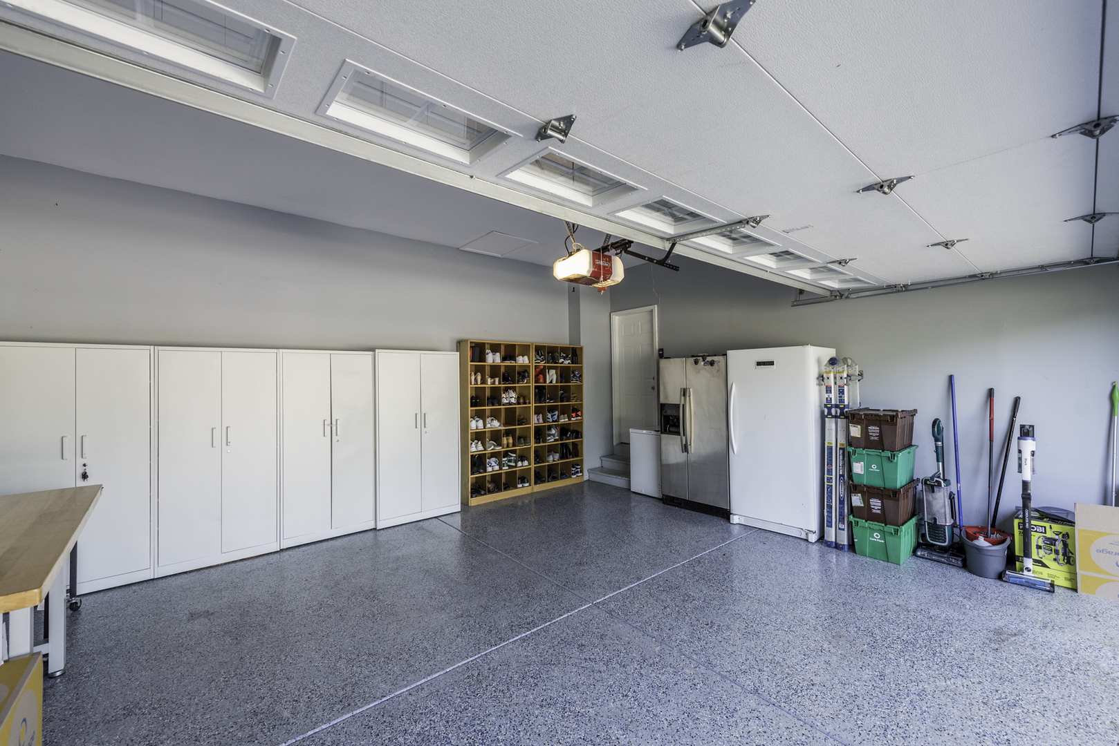 1650 Natures Way, Lindenhurst, IL 60046