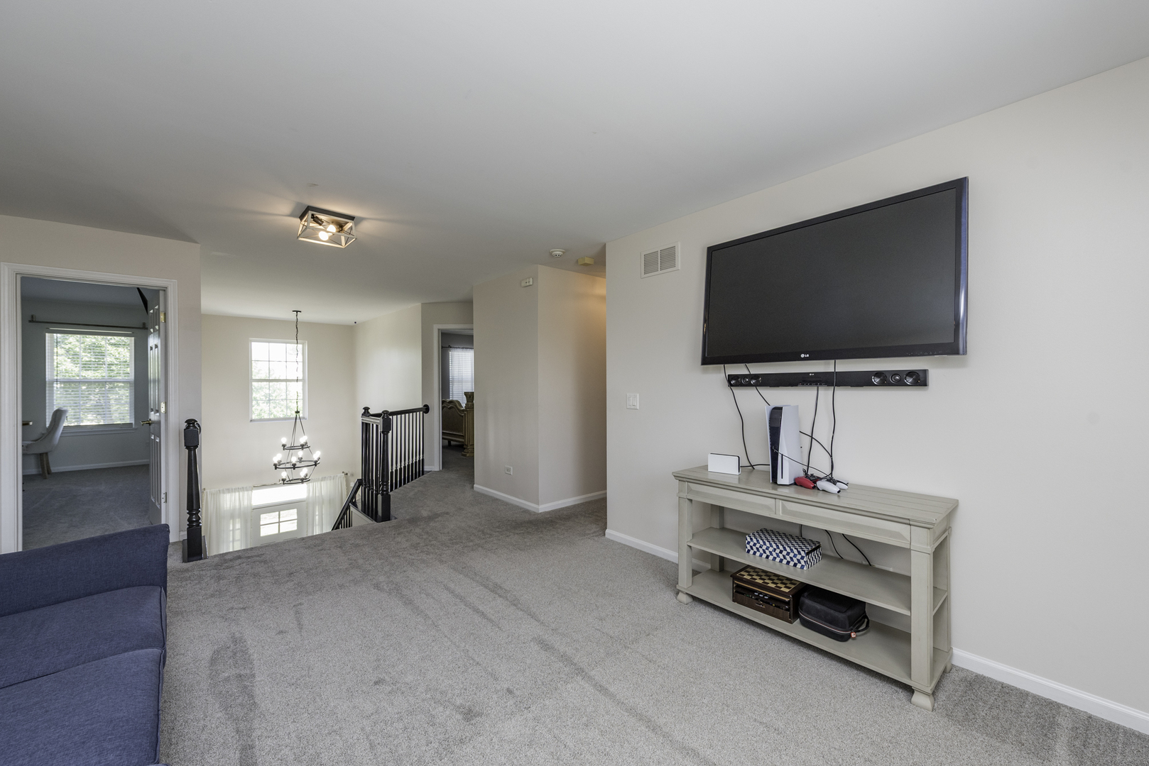 1650 Natures Way, Lindenhurst, IL 60046