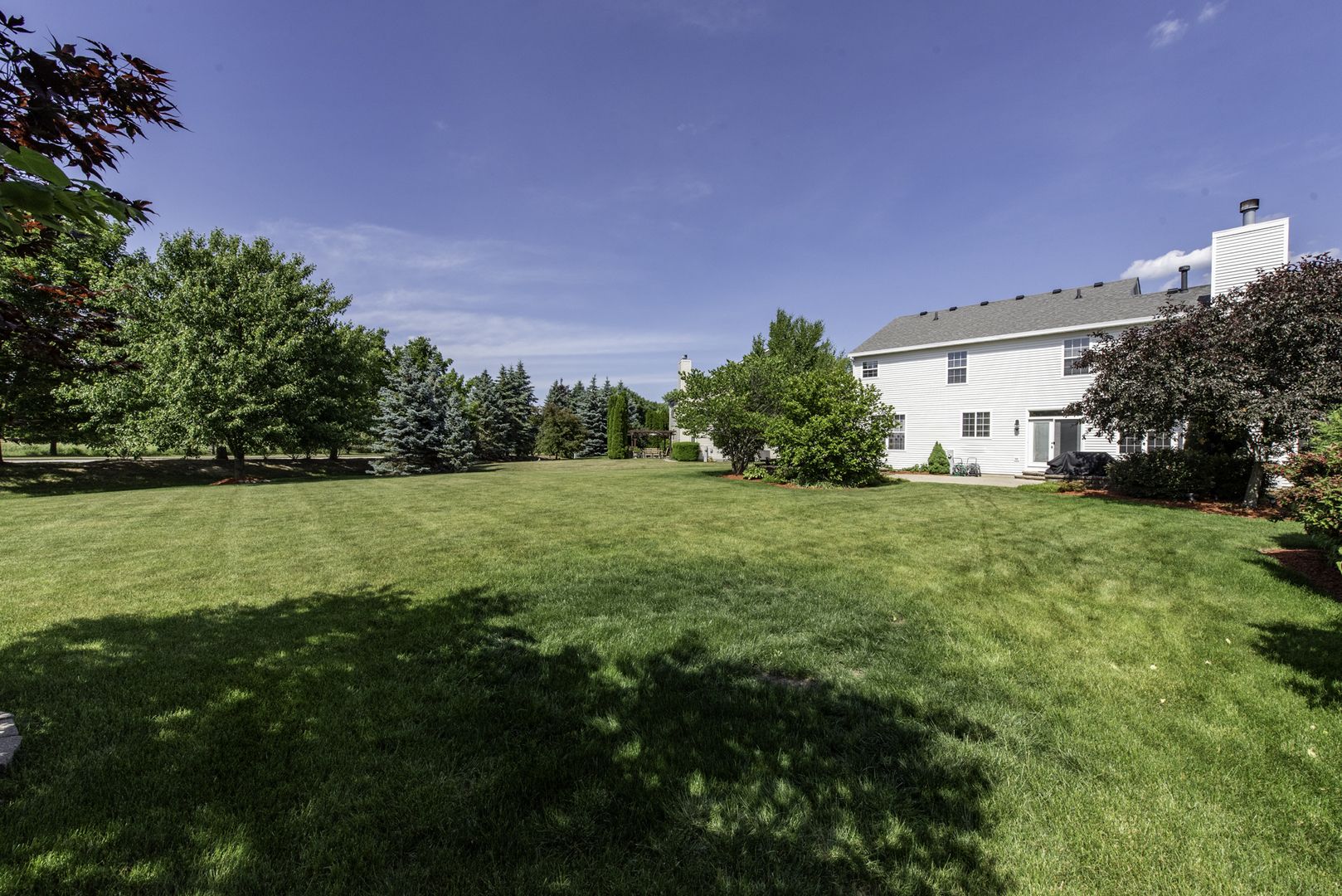 1650 Natures Way, Lindenhurst, IL 60046