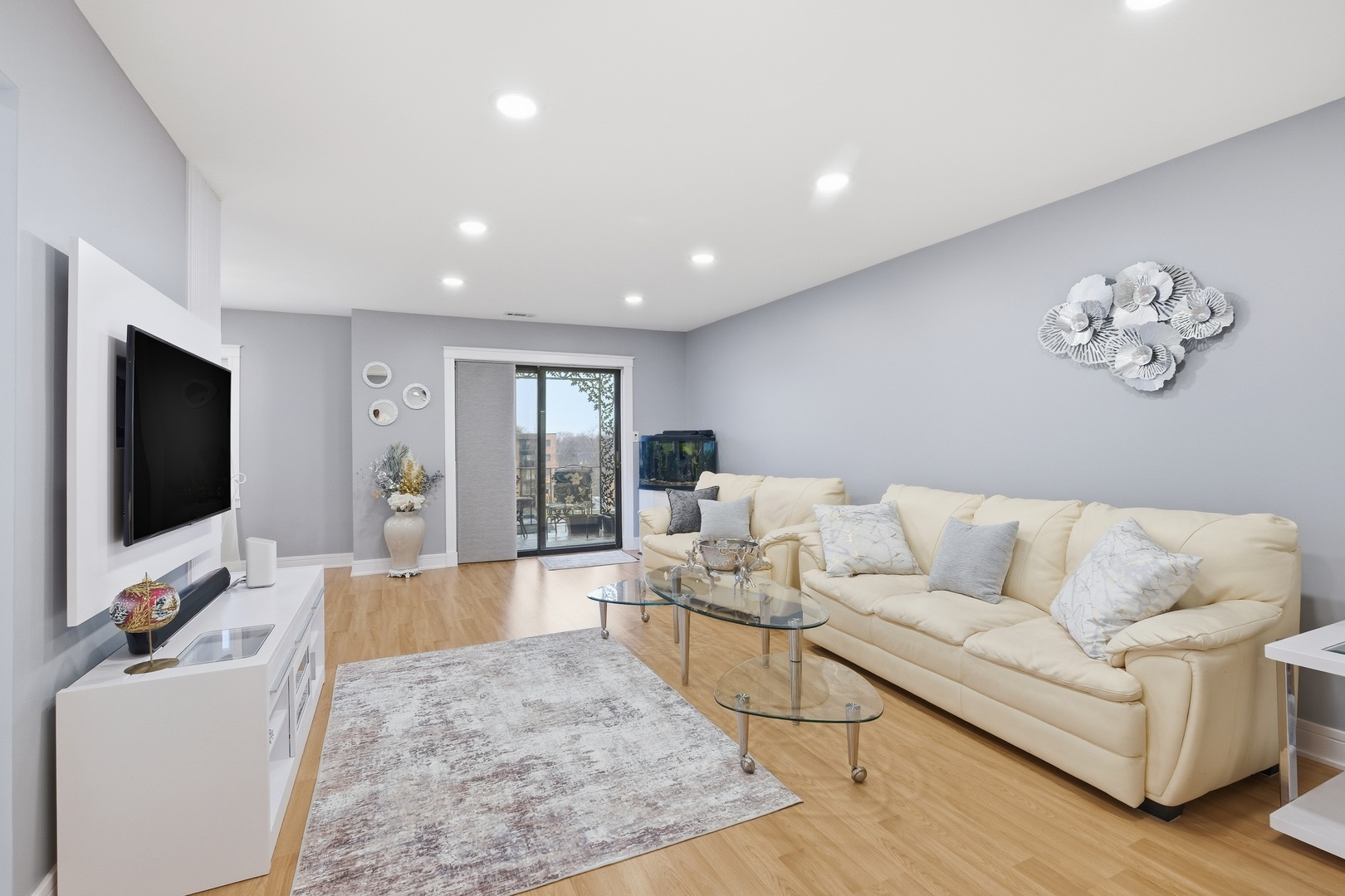 Des Plaines, IL 60016