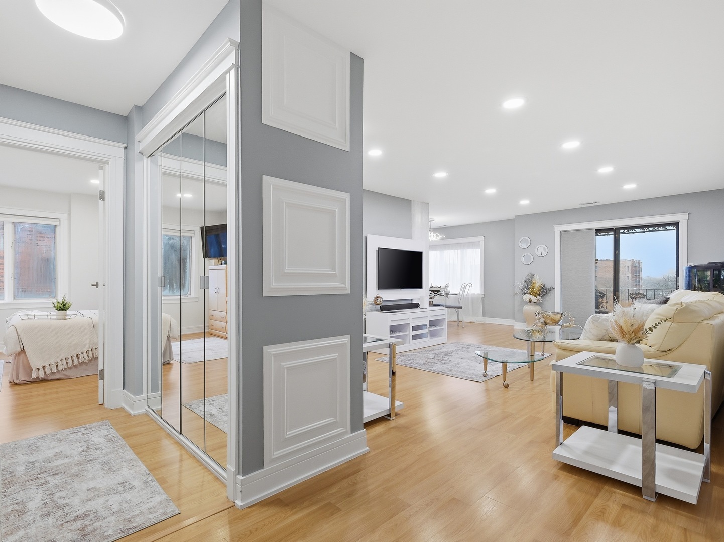 Des Plaines, IL 60016