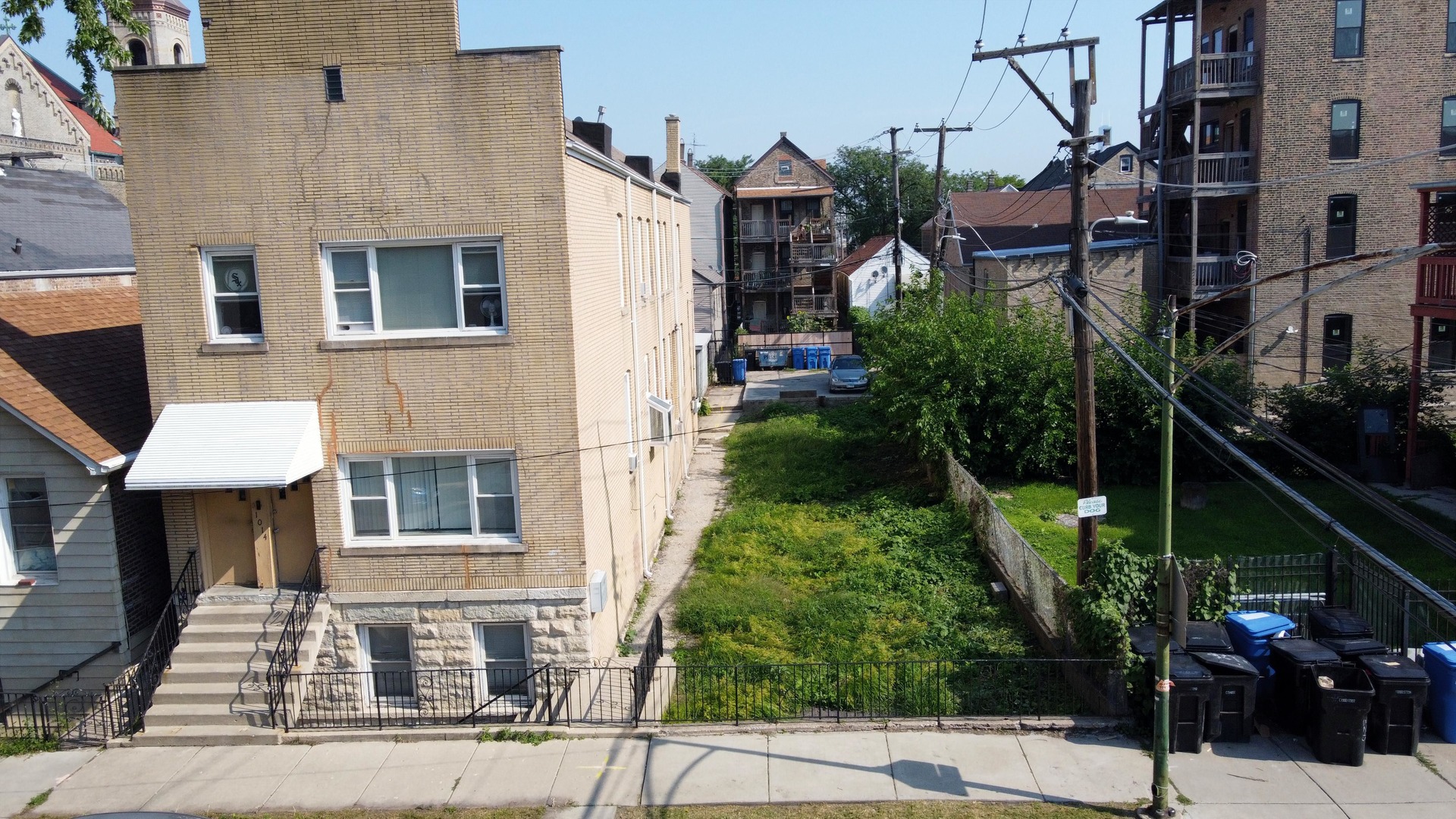 1012 W 32nd Place, Chicago, IL 60608