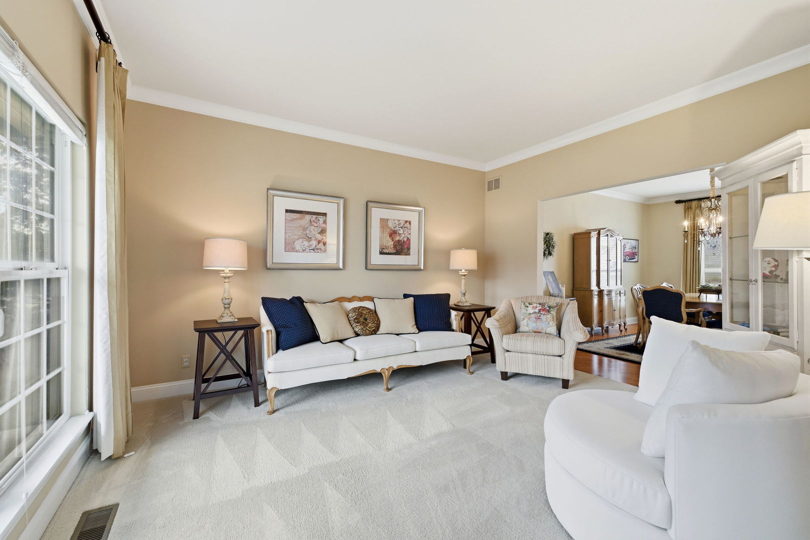 1196 Fieldstone Drive, Crystal Lake, IL 60014