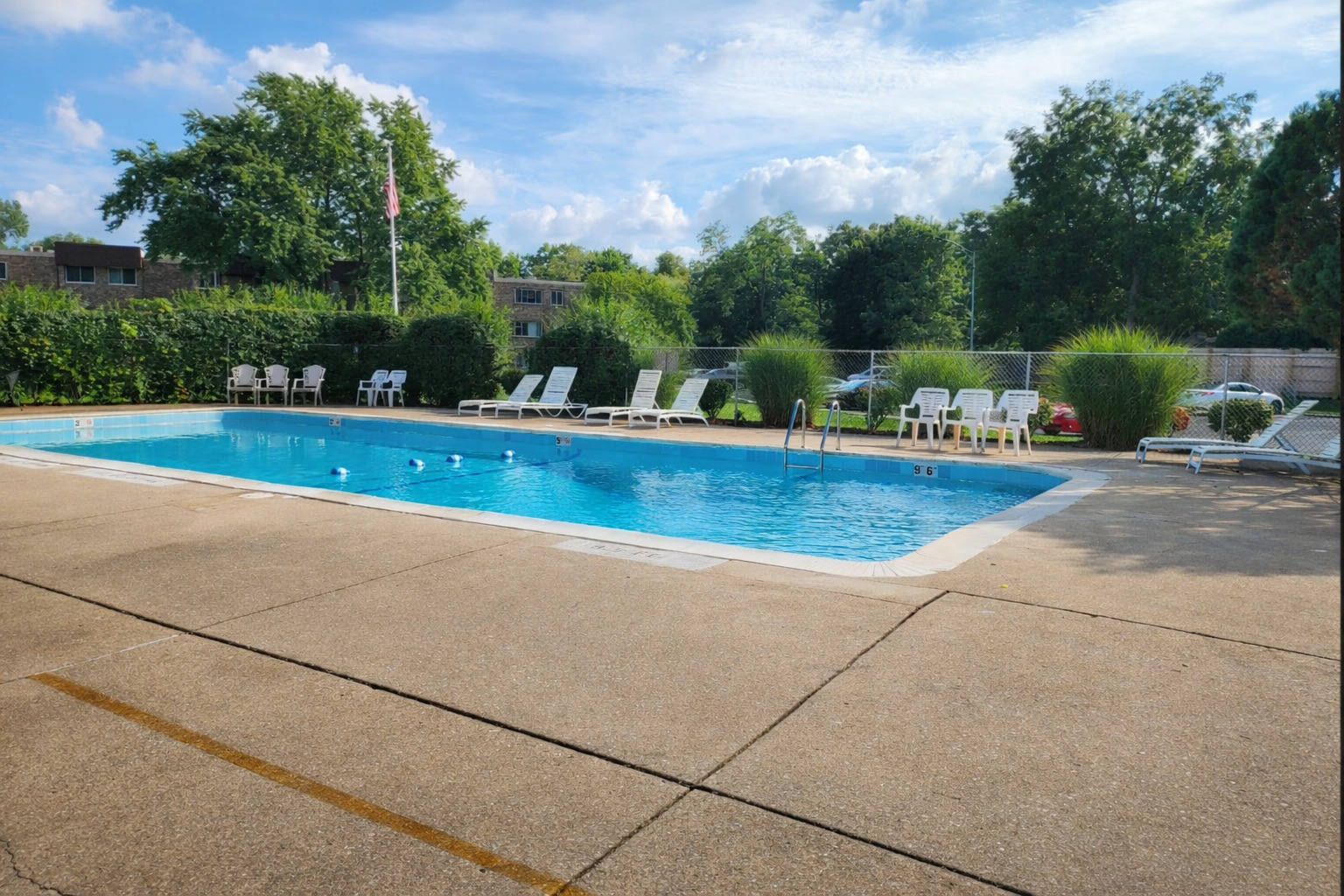 2650 Brookwood Way Drive #201B, Rolling Meadows, IL 60008