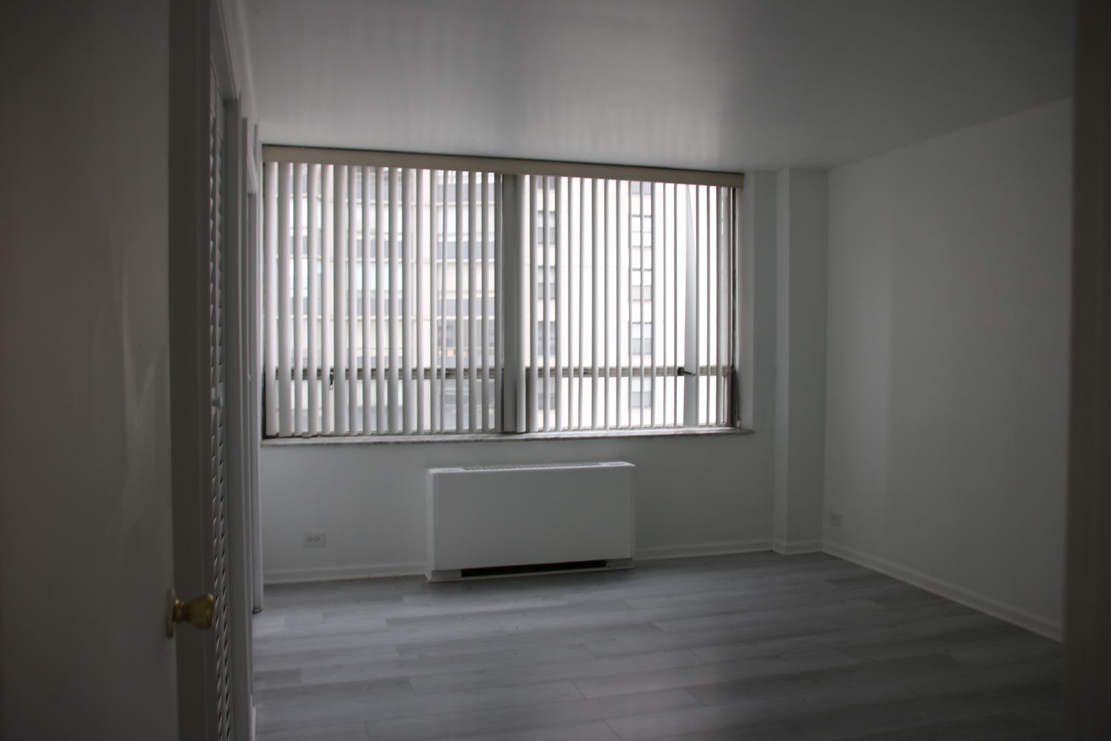 5701 N Sheridan Road #14E, Chicago, IL 60660