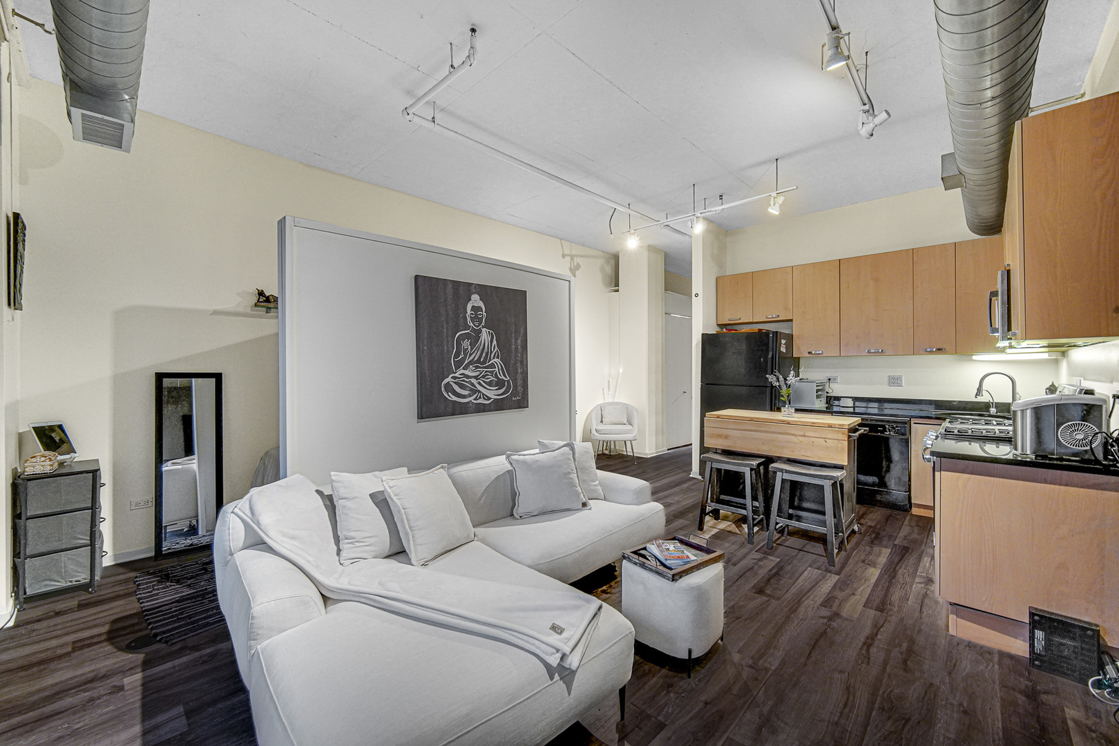 212 E CULLERTON Street #811, Chicago, IL 60616