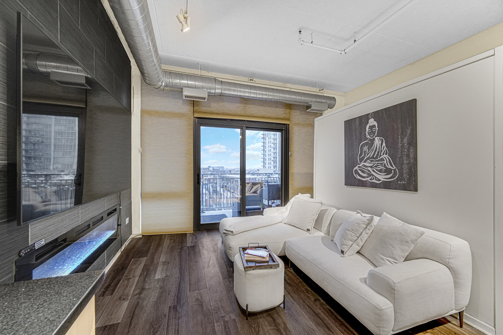 212 E CULLERTON Street #811, Chicago, IL 60616