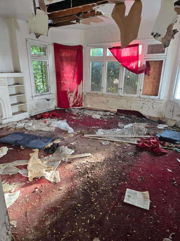 8350 S Green Street, Chicago, IL 60620