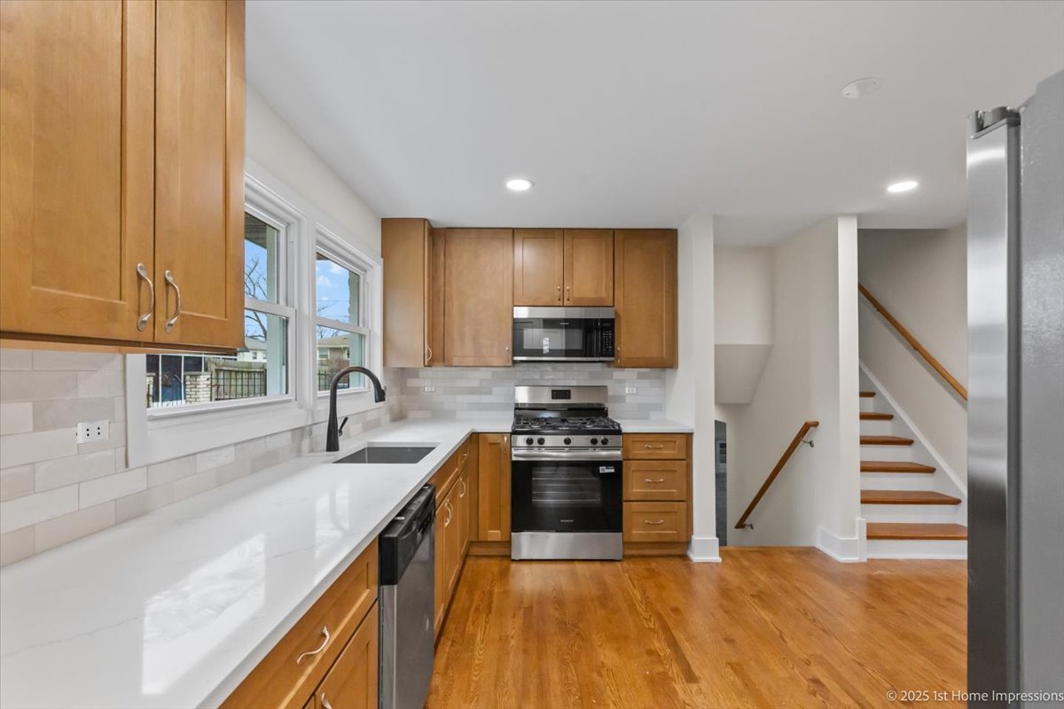 10316 Lamon Avenue, Oak Lawn, IL 60453