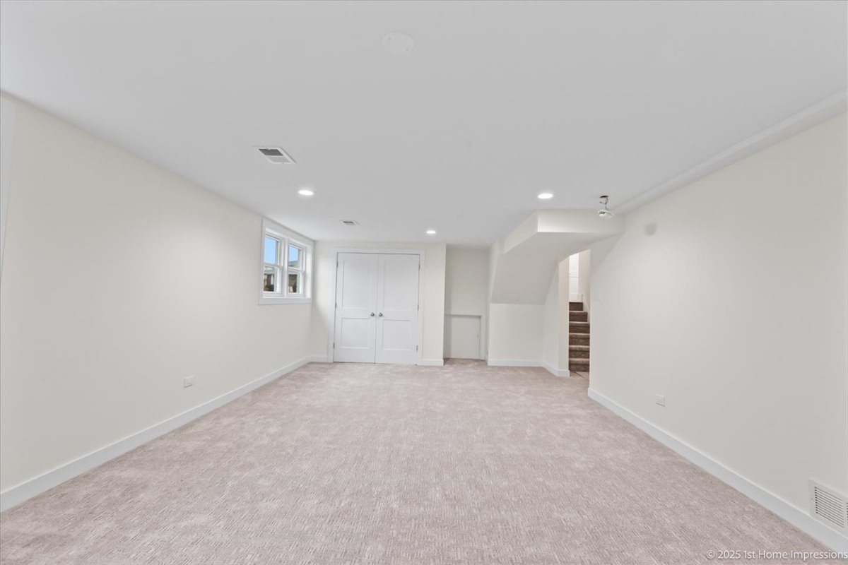 10316 Lamon Avenue, Oak Lawn, IL 60453