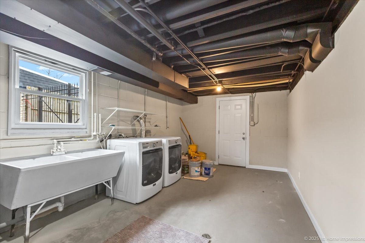 10316 Lamon Avenue, Oak Lawn, IL 60453