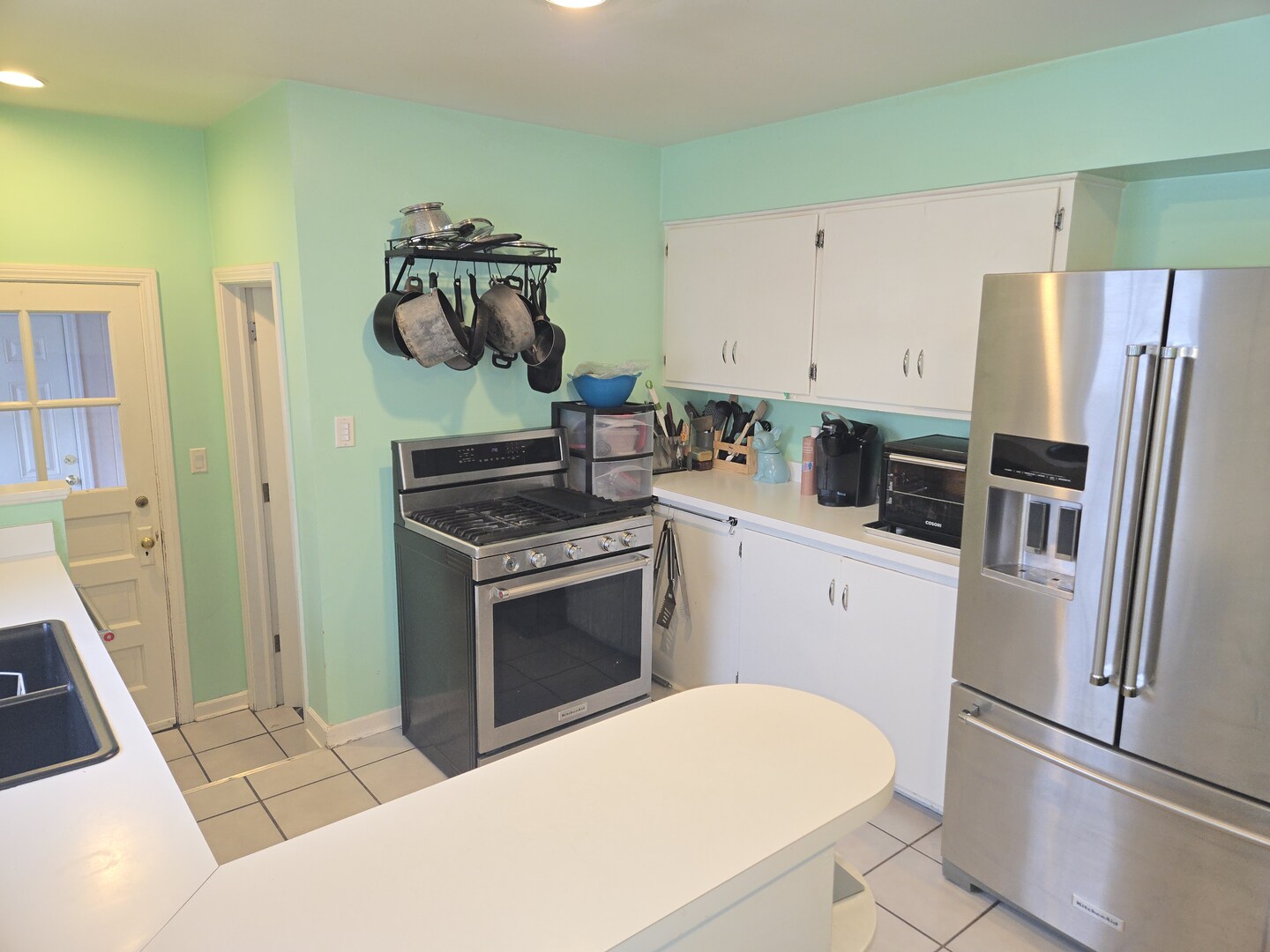 351 S Michigan Avenue, Villa Park, IL 60181