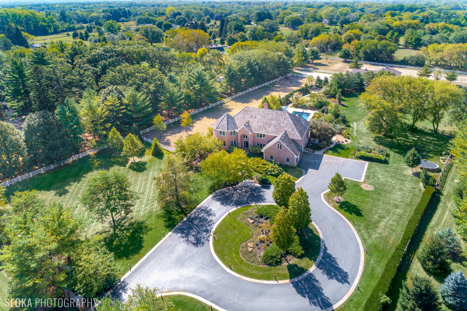 11 Moate Lane, Barrington Hills, IL 60010