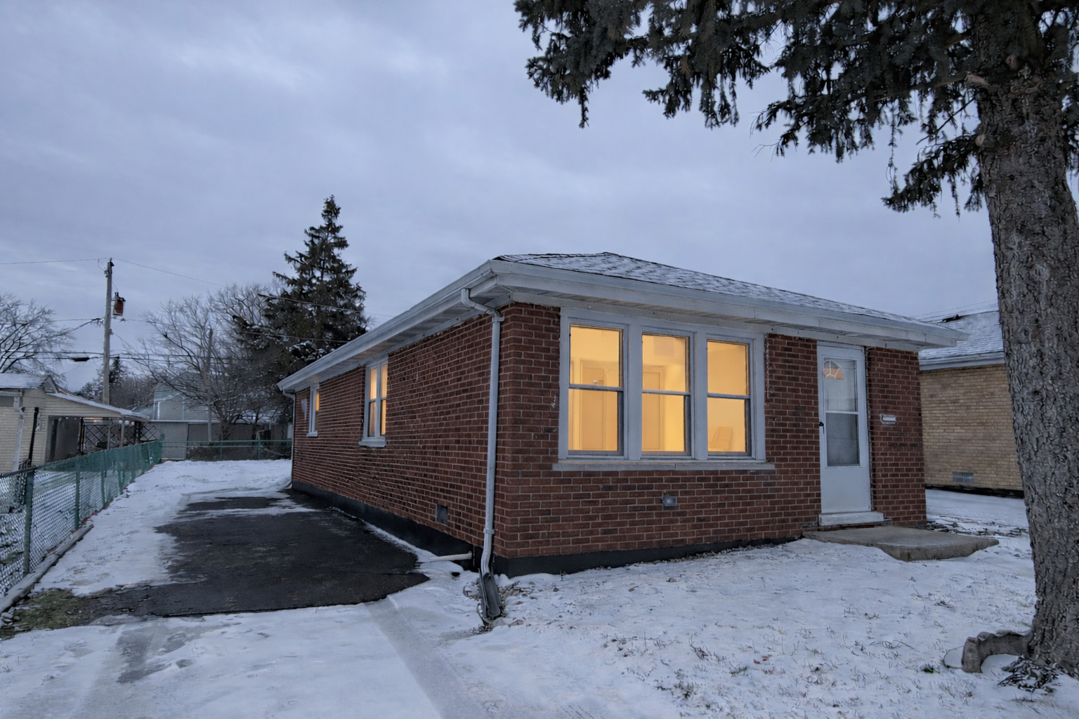 97 W 29th Street, South Chicago Heights, IL 60411